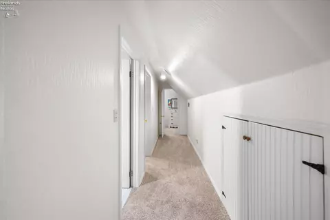 Entry Way - 212 E Seventh St, Lakeside, OH 43440 photo 5 of 6