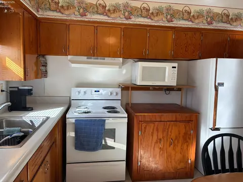 39 Cherry St, Tiffin, OH 44883 photo 6