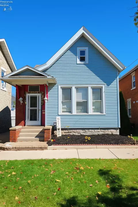 318 W Monroe St, Sandusky, OH 44870