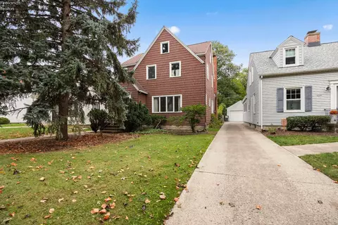 1113 Ogontz St, Sandusky, OH 44870