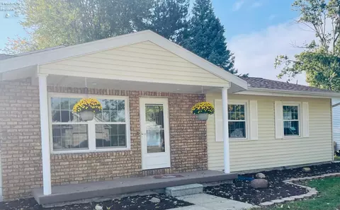 4201 Fox Ave, Clyde, OH 43410 photo 2