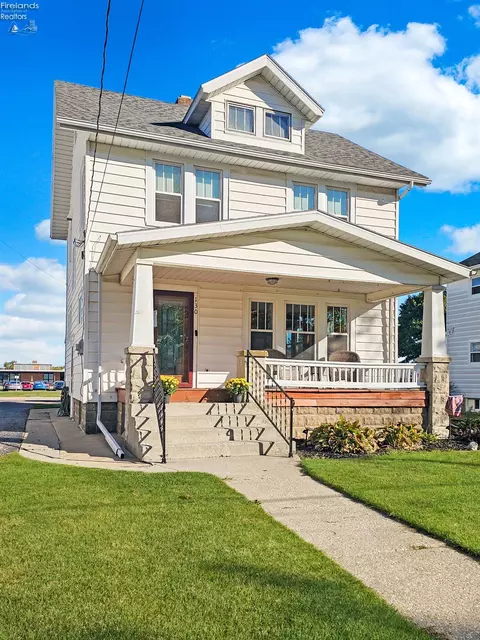 130 Huffman St, Bellevue, OH 44811