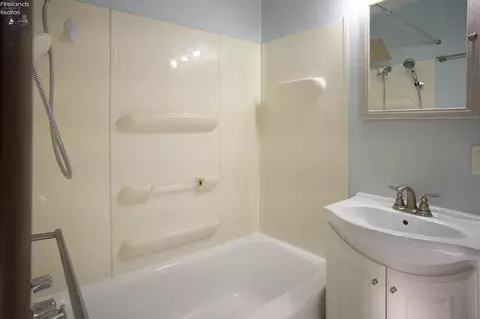 116 Douglas Dr, Sandusky, OH 44870 photo 23