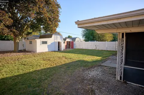 116 Douglas Dr, Sandusky, OH 44870 photo 38