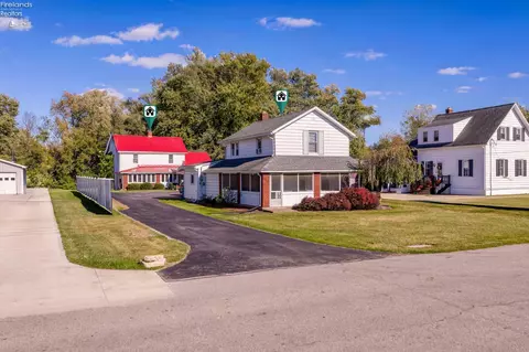 320 Berlin Rd, Huron, OH 44839