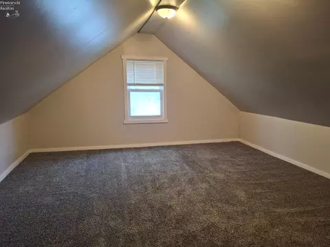 Bedroom - 517 W Maple St, Willard, OH 44890 photo 2 of 3