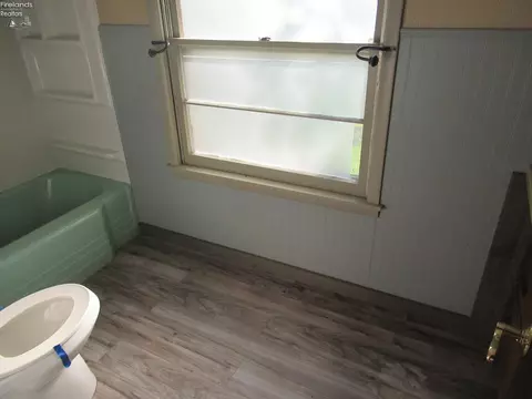 Bath - 710 Ash St, Willard, OH 44890 photo 1 of 2