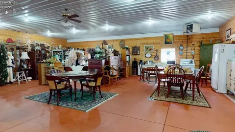 Dining - 4625 Us Hwy 224 W, Willard, OH 44890 photo 4 of 6