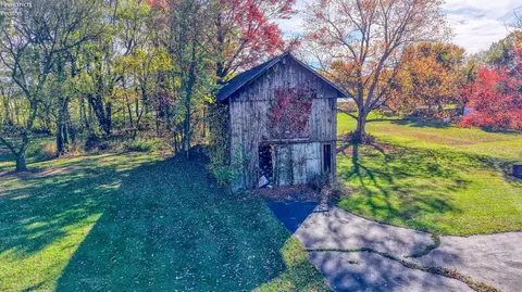4365 N Greenfield Rd, Willard, OH 44890 photo 8