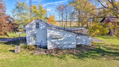 4365 N Greenfield Rd, Willard, OH 44890 photo 6