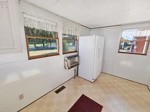 248 Ott St, Clyde, OH 43410 photo 37