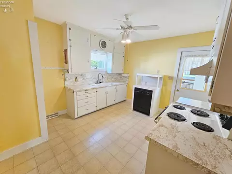248 Ott St, Clyde, OH 43410 photo 33