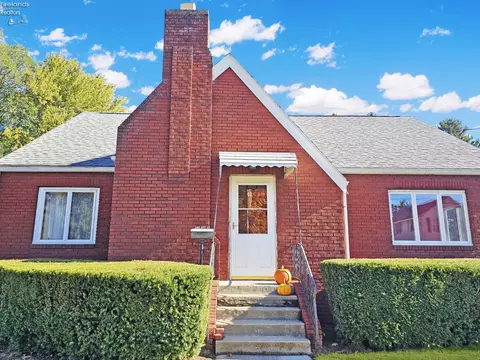 248 Ott St, Clyde, OH 43410 photo 4
