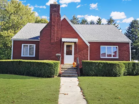 248 Ott St, Clyde, OH 43410 photo 2