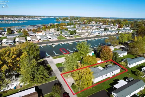 1600 N Buck Rd #61, Marblehead, OH 43440