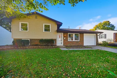 141 Essex Rd, Mansfield, OH 44904