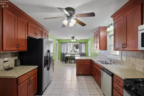 Kitchen - 145 White St, Clyde, OH 43410 photo 2 of 4