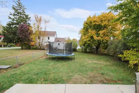 Exterior - 145 White St, Clyde, OH 43410 photo 5 of 5