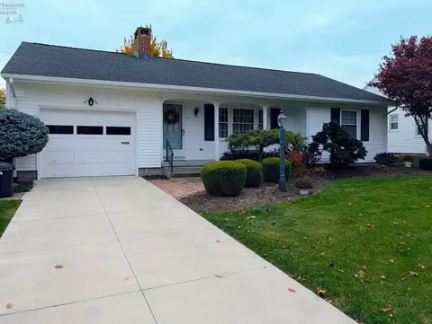 314 48th St, Sandusky, OH 44870