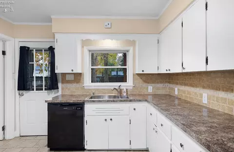35 State St, Norwalk, OH 44857 photo 12