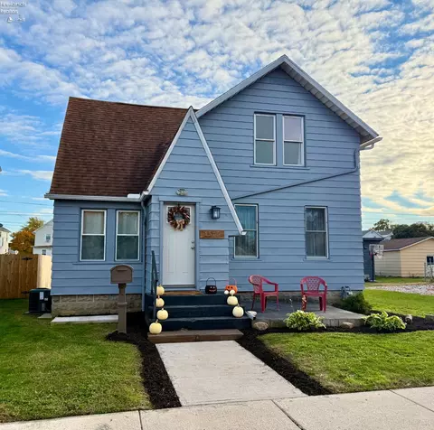1505 Fenwick St, Fremont, OH 43420