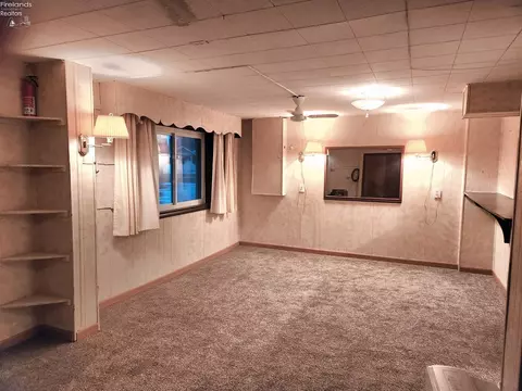 Living - 542 Berlin Rd, Huron, OH 44839 photo 5 of 11