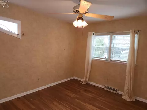 Bedroom - 542 Berlin Rd, Huron, OH 44839 photo 5 of 14