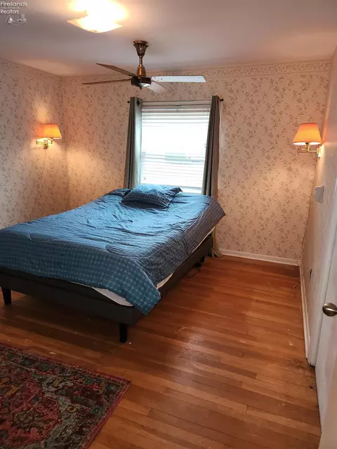 Bedroom - 542 Berlin Rd, Huron, OH 44839 photo 11 of 14