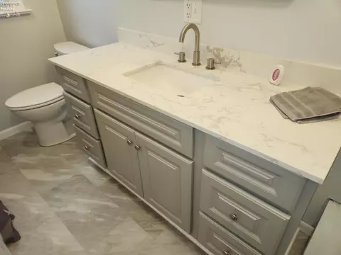 Bath - 542 Berlin Rd, Huron, OH 44839 photo 4 of 16
