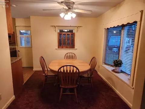 Dining - 542 Berlin Rd, Huron, OH 44839 photo 1 of 4