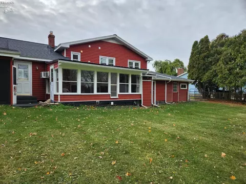 Exterior - 542 Berlin Rd, Huron, OH 44839 photo 17 of 18