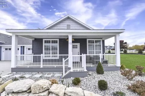 10850 E Bayshore Road Cardinal #112, Marblehead, OH 43440