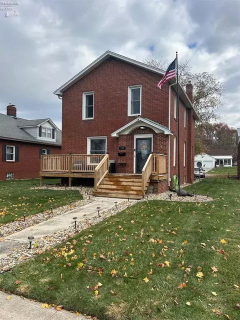 725 Myrtle Ave, Willard, OH 44890