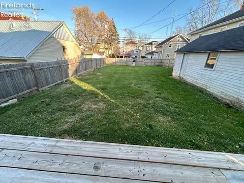 317 Dale Ave, Willard, OH 44890 photo 16