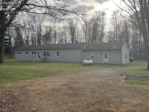 Exterior - 3876 Townsend Angling Rd, Collins, OH 44826 photo 6 of 8