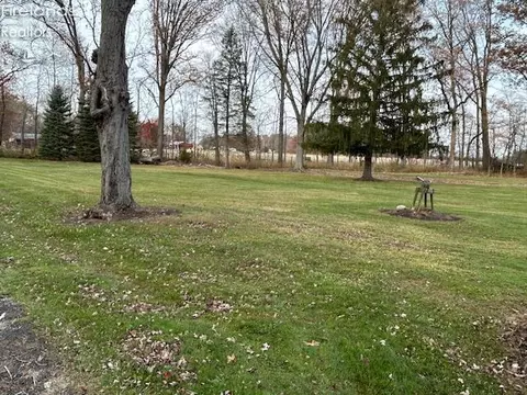 Exterior - 3876 Townsend Angling Rd, Collins, OH 44826 photo 5 of 8