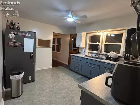 Kitchen - 3876 Townsend Angling Rd, Collins, OH 44826 photo 1 of 2