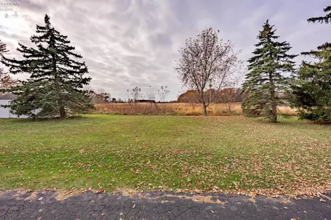 Exterior - 360 S Bridge Rd, Marblehead, OH 43440 photo 18 of 18