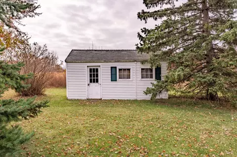 Exterior - 360 S Bridge Rd, Marblehead, OH 43440 photo 17 of 18
