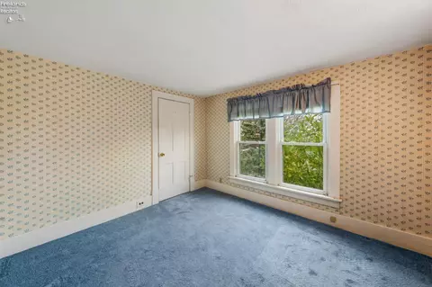 Bedroom - 360 S Bridge Rd, Marblehead, OH 43440 photo 2 of 11
