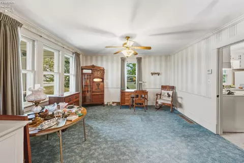 Living - 360 S Bridge Rd, Marblehead, OH 43440 photo 4 of 5