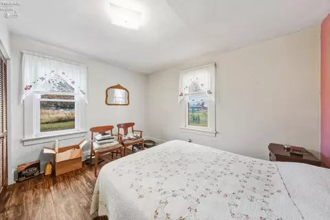 Bedroom - 360 S Bridge Rd, Marblehead, OH 43440 photo 9 of 11