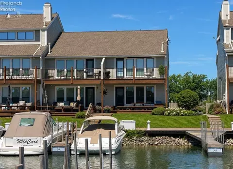 1661 N Windward, Port Clinton, OH 43452