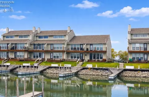 1661 N Windward, Port Clinton, OH 43452