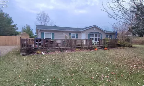 224 Melody Ln, Kelleys Island, OH 43438