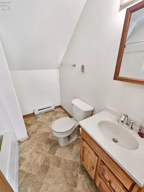 827 W Maple St, Clyde, OH 43410 photo 38