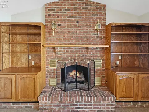 827 W Maple St, Clyde, OH 43410 photo 13