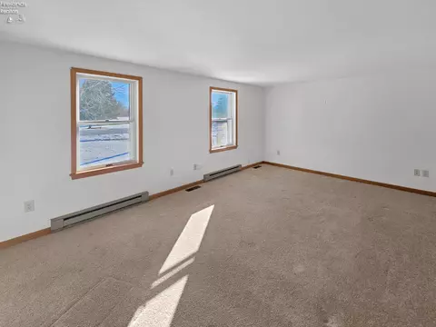 827 W Maple St, Clyde, OH 43410 photo 8