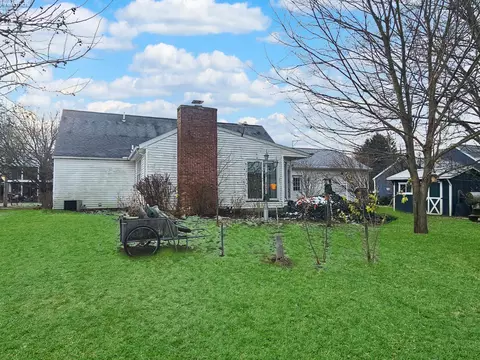 827 W Maple St, Clyde, OH 43410 photo 6