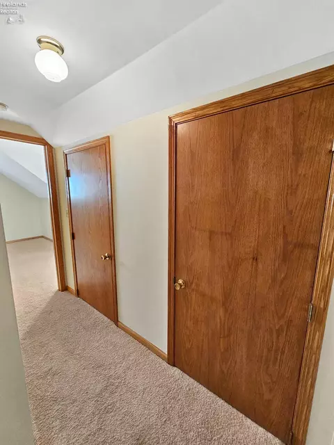 827 W Maple St, Clyde, OH 43410 photo 42